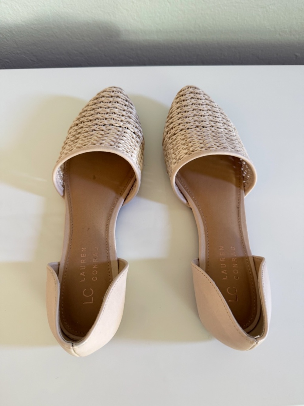 LC Lauren Conrad Woven Flats a Woven Upper with Side Cutouts and Padded. Size 8